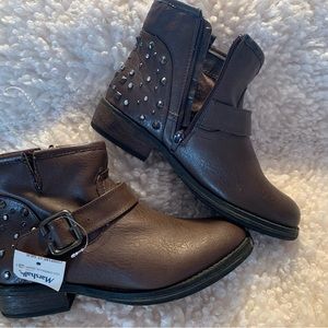 SKETCHERS 7.5 Ankle Boot